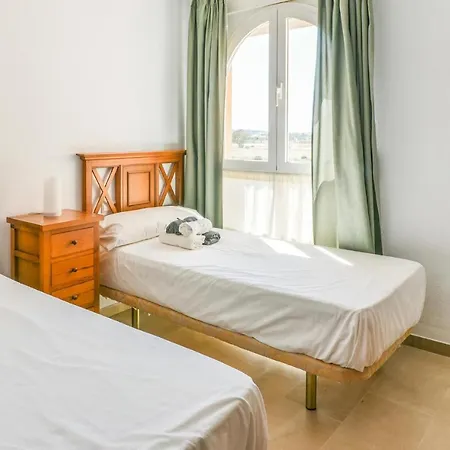 Stunning In With Outdoor Swimming Pool, 3 Bedrooms And Wifi Apartment Malaga